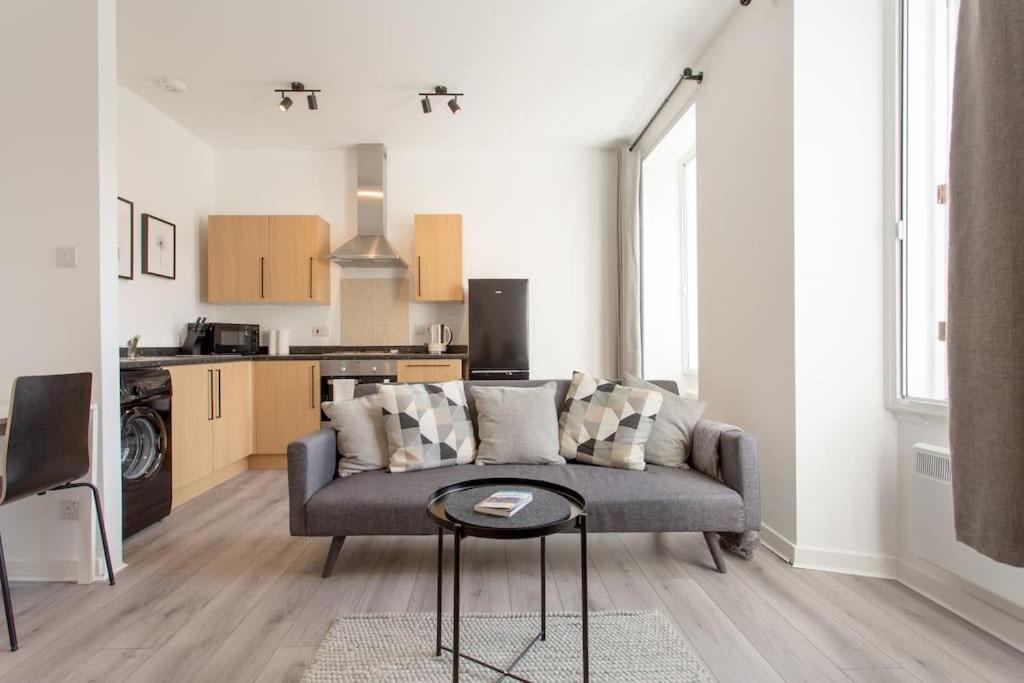 Modern & Bright 1 Bed For 4 Close To City Centre! Edynburg Zewnętrze zdjęcie